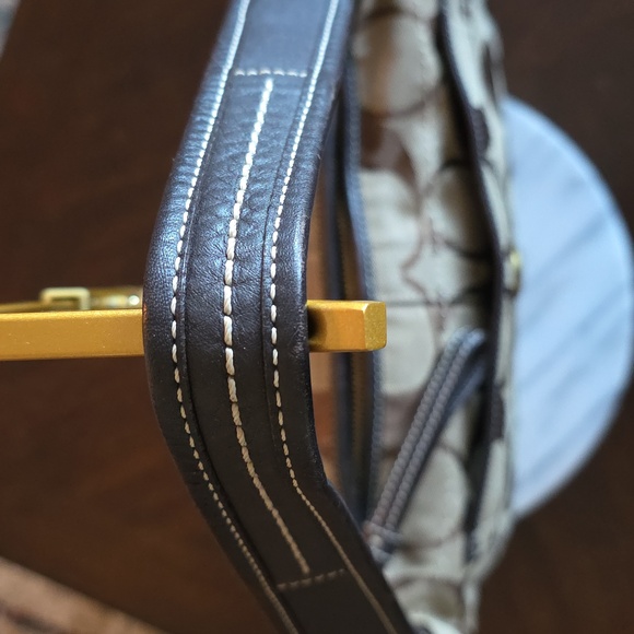 Coach 2007 Ergo Brown Signature Canvas With Leather Trim Shoulder Bag! - Picture 16 of 16